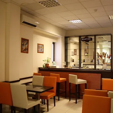 אכסניה Equity Point