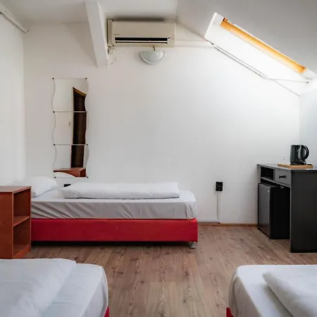 Equity Point Albergue Budapeste